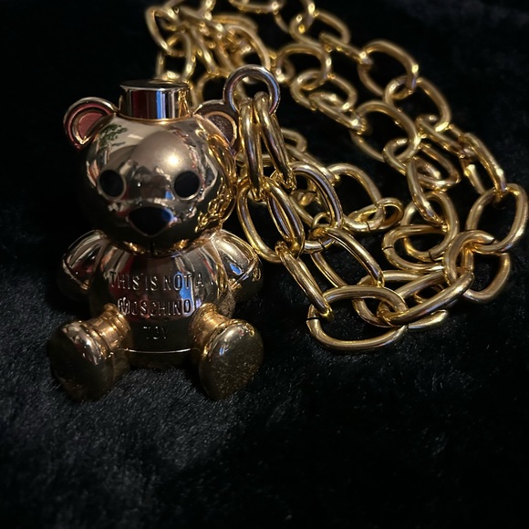 Moschino Not a Toy Teddy bear Heavy duty Gold Chunky necklace WITHOUT lipgloss - Picture 7 of 9